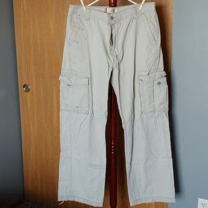 Levi khaki cargo pants